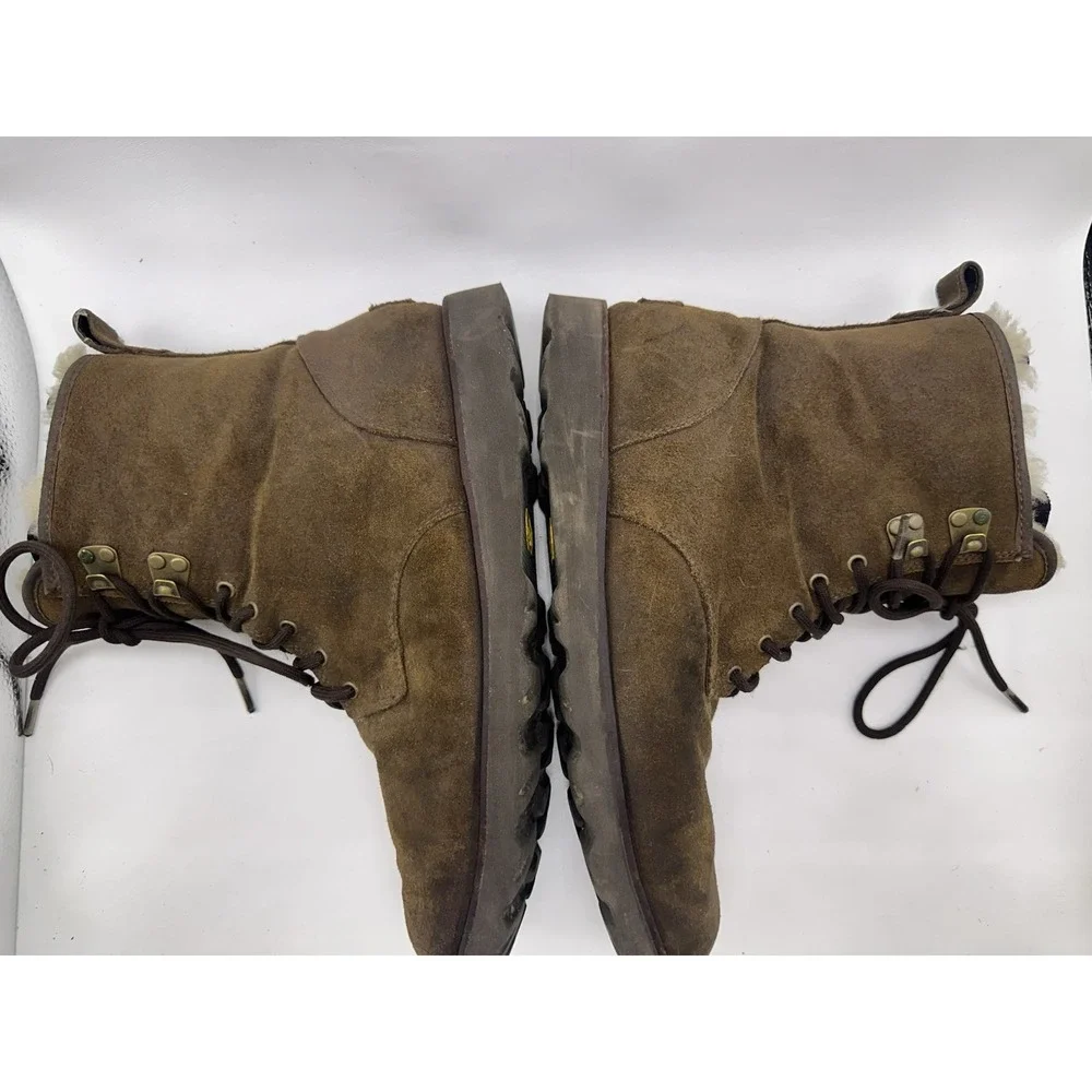 UGG Australia Hannen Suede Boots Mens Size 12 Brown Shearling Vibram 1003623
